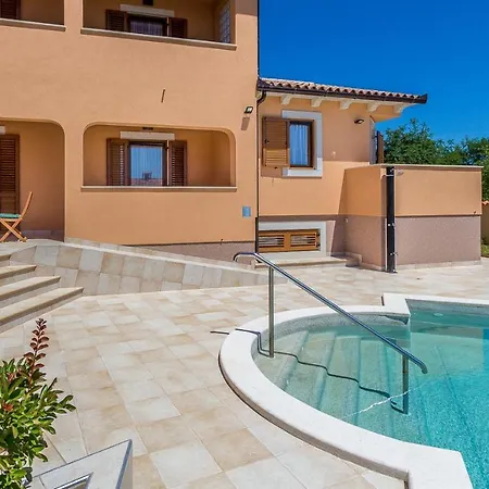 Pool Terrace Relax & Fun Fuma Villa *