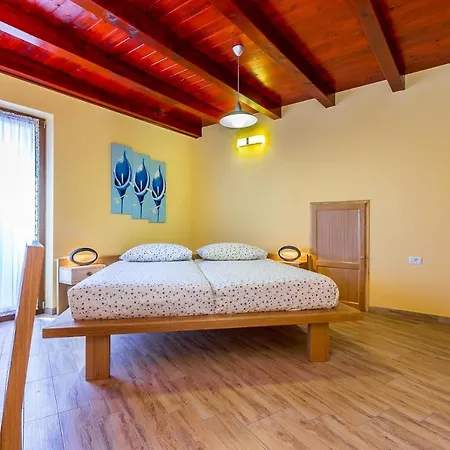 Pool Terrace Relax & Fun Fuma Villa Loborika