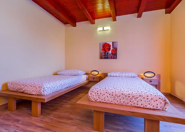 Pool Terrace Relax & Fun Fuma Βίλα