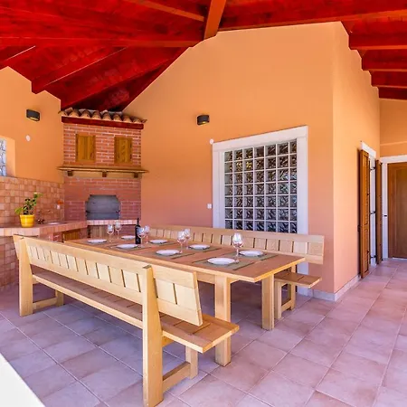 Pool Terrace Relax & Fun Fuma Vila *