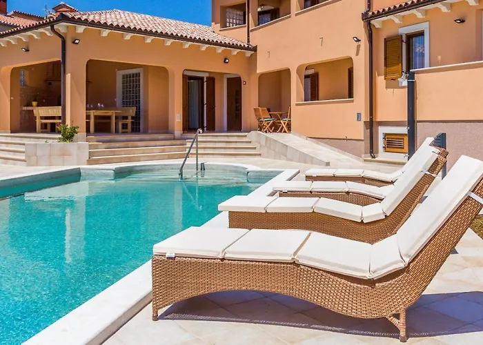Pool Terrace Relax & Fun Fuma